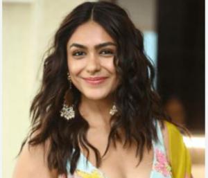 Mrinal Thakur is upset with Bollywood cinema | ಬಾಲಿವುಡ್ ಸಿನಿಮಾ ವಿರುದ್ಧ ಮೃಣಾಲ್ ಠಾಕೂರ್ ಬೇಸರ | Speed news kannada