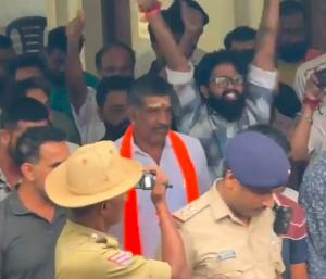 FIR against mahesh shetty Timarodi | ಯಕ್ಷಗಾನ ಕಲಾವಿದರಿಗೆ ನಿಂದನೆ, ಬೆದರಿಕೆ ಆರೋಪ, ತಿಮರೋಡಿ ವಿರುದ್ಧ FIR | Speed news kannada