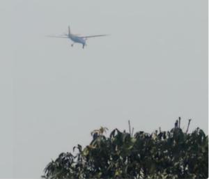 Private plane crashes after hitting tree | ಮರಕ್ಕೆ ಡಿಕ್ಕಿ ಹೊಡೆದು ಖಾಸಗಿ ವಿಮಾನ ಪತನ | Speed news kannada 