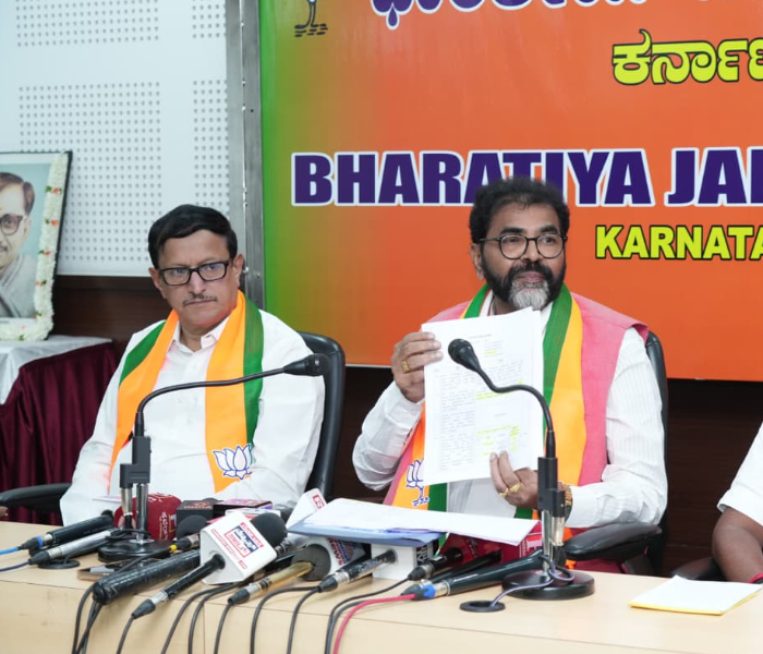 congress beg ministery with tvk, position is like beggars; bjp criticises; ಟಿವಿಕೆ ಬಳಿ ಸಚಿವ ಸ್ಥಾನ ಕೇಳುತ್ತಿರುವ ಕಾಂಗ್ರೆಸ್ ಸ್ಥಿತಿ ಭಿಕ್ಷುಕರಂತಿದೆ; ಬಿಜೆಪಿ ವ್ಯಂಗ್ಯ | Speed News Kannada