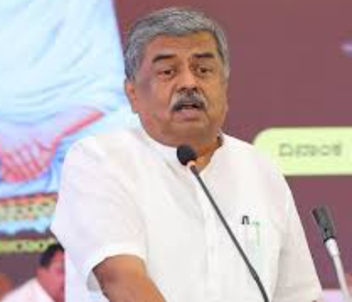 ಗಲಭೆ ನಡೆಸಿ ರಾಜಕೀಯ ಲಾಭ ಪಡೆಯುವ ಬಿಜೆಪಿಗೆ ನೈತಿಕತೆ ಎಲ್ಲಿದೆ?; ಬಿಕೆ ಹರಿಪ್ರಸಾದ್‌ ಆಕ್ರೋಶ | Speed News Kannada