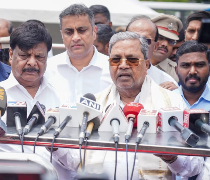  “ನಾಳೆ ಎಲ್ಲವನ್ನೂ ಮಾತಾಡುತ್ತೇನೆ” ಎಂದಷ್ಟೇ ಪ್ರತಿಕ್ರಿಯಿಸಿದ ಸಿಎಂ ಸಿದ್ದರಾಮಯ್ಯ|Speed News Kannada