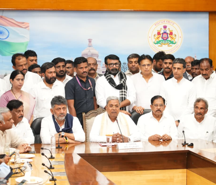 ರಾಜೀನಾಮೆ ಸಲ್ಲಿಸದ ನಂತರ ಸಿದ್ದರಾಮಯ್ಯ ಸುದ್ದಿಗೋಷ್ಠಿ; ಅವರು ಹೇಳಿದ್ದೇನು?|Speed News Kannada