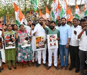 neet exam; youth congress protest against pm modi government| ನೀಟ್‌ ಪ್ರಶ್ನೆ ಪತ್ರಿಕೆ ಸೋರಿಕೆ: ಪ್ರಧಾನಿ ಮೋದಿ ಸರ್ಕಾರದ ವಿರುದ್ಧ ಯುವ ಕಾಂಗ್ರೆಸ್‌ ಪ್ರತಿಭಟನೆ| Speed News Kannada