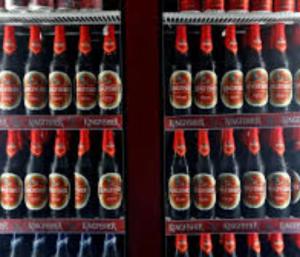 goodnews for liquor lovers, beer price reduced but whisky?| ಮದ್ಯಪ್ರಿಯರಿಗೆ ಗುಡ್‌ ನ್ಯೂಸ್! ಬಿಯರ್‌ ಬೆಲೆ ಇಳಿಕೆ ಆದರೆ ವಿಸ್ಕಿ ಬೆಲೆ?| Speed News Kannada