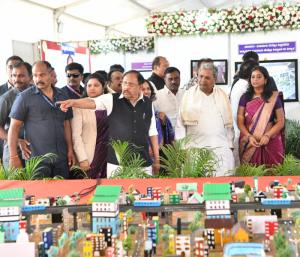 ಬೆಲೆ ಏರಿಕೆಗೆ ಪ್ರಧಾನಿ ಮೋದಿ ನೇರ ಕಾರಣ; ಸಾಧನಾ ಸಮಾವೇಶದಲ್ಲಿ ವಾಗ್ದಾಳಿ ನಡೆಸಿದ  ಸಿ.ಎಂ ಸಿದ್ದರಾಮಯ್ಯ|Speed News Kannada