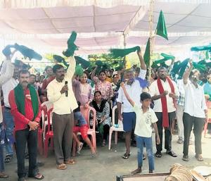 ಡಿಸಿಎಂ ಹೇಳಿದ ಮಾತ್ರಕ್ಕೆ ಟೌನ್‌ ಶಿಪ್ ಯೋಜನೆಗೆ ಭೂಮಿ ನೀಡಲ್ಲ;ರೈತರ ಗುಡುಗು|Speed News Kannada