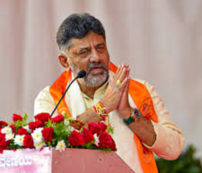 ಸ್ವಾಮೀಜಿ, ಫಾದರ್‌, ಮೌಲ್ವಿ, ಬಿಕ್ಕುಗಳ ಸಮ್ಮುಖದಲ್ಲಿ ಡಿ.ಕೆ. ಶಿವಕುಮಾರ್ ಪ್ರಮಾಣವಚನ|Speed News Kannada