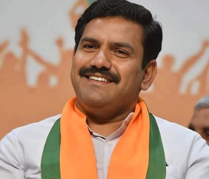 BY VIJAYENDRA | ಆಣೆ ಪ್ರಮಾಣಕ್ಕೆ ಹೈಕಮಾಂಡ್ ಬ್ರೇಕ್ ಬಿದ್ದ ಬೆನ್ನಲ್ಲೇ ಧರ್ಮಸ್ಥಳಕ್ಕೆ ತೆರಳಿದ ವಿಜಯೇಂದ್ರ | SNK