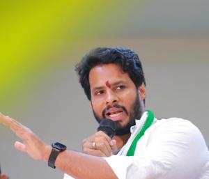 NIKHIL KUMARASWAMY | ಪ್ರದೀಪ್ ಈಶ್ವರ್ ಕಾರಿಗೆ ಚಪ್ಪಲಿ ಎಸೆದ ಪ್ರಕರಣ- ಜೆಡಿ...