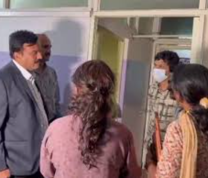 Mother left two day old baby and escape | ಹಣ ತರ್ತೀನಿ ಅಂತ ಹೋಗಿ ತಾಯಿ ಎಸ್ಕೇಪ್ ಅನಾಥವಾಯ್ತು 2 ದಿನದ ಮಗು | SNK