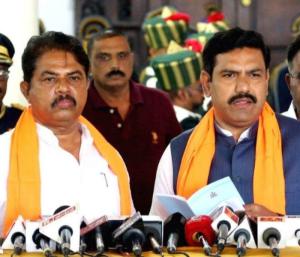 RSS class for BJP leaders | ಬಿಜೆಪಿ ನಾಯಕರಿಗೆ RSS ಕ್ಲಾಸ್ ಆಂತರಿಕ ಗೊಂದಲಕ್ಕೆ ಖಡಕ್ ತರಾಟೆ! | SNK