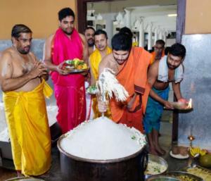 Palla Puja at Sri Krishna Matha | ಶೀರೂರು ಮಠದ ಪೂರ್ವ ಯತಿ ಲಕ್ಷ್ಮೀವರ ತೀರ್ಥರ ಆರಾಧನೆ ಶ್ರೀಕೃಷ್ಣ ಮಠದಲ್ಲಿ ಪಲ್ಲಪೂಜೆ | SNK